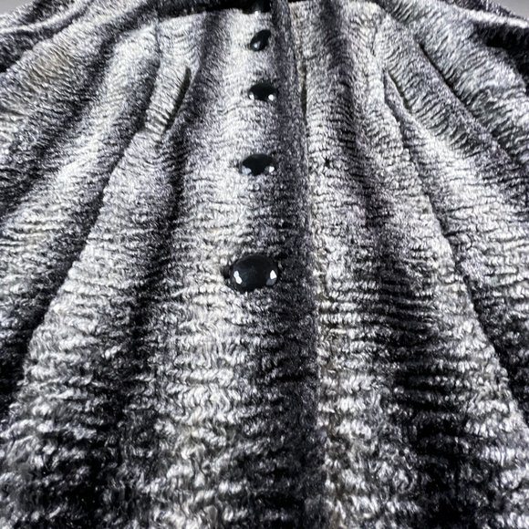 Chico's Black/Gray Vertical Stripe "Fuzzy" Texture Jacket/Coat Size 2 US Size 12 - Picture 3 of 12